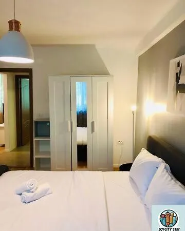 Appartamento Joy City Prefectura 12 2 *